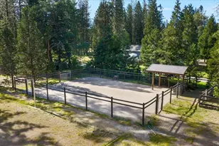 196 Pooh Ln, Grants Pass, OR 97526 - Photo 31