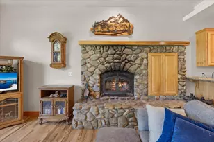 196 Pooh Ln, Grants Pass, OR 97526 - Photo 25