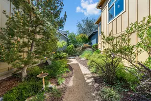 1940 NW Monterey Pines Dr, Bend, OR 97703 - Photo 21