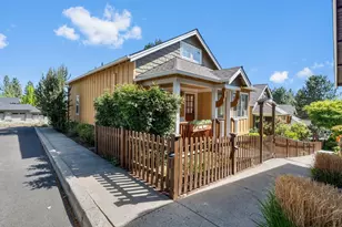 1940 NW Monterey Pines Dr, Bend, OR 97703 - Photo 29