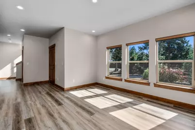 927 E Desperado Trail, Sisters, OR 97759 - Photo 7