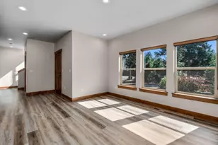 927 E Desperado Trail, Sisters, OR 97759 - Photo 7