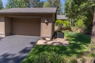 60555 Elkai Woods Dr, Bend, OR 97702 - Photo 31
