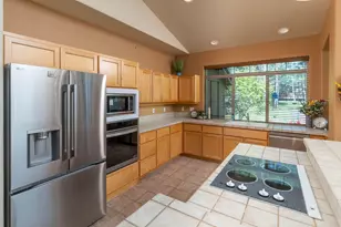 60555 Elkai Woods Dr, Bend, OR 97702 - Photo 13