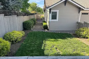3752 Sunleaf Ave, Medford, OR 97504 - Photo 19