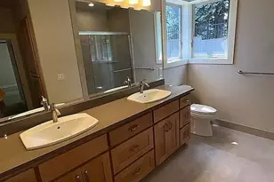3752 Sunleaf Ave, Medford, OR 97504 - Photo 11