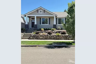 3752 Sunleaf Avenue, Medford, OR 97504 - Photo 1