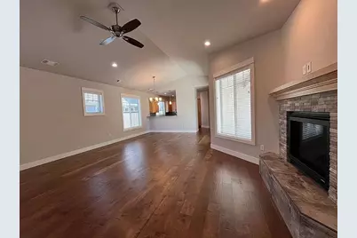 3752 Sunleaf Avenue, Medford, OR 97504 - Photo 5