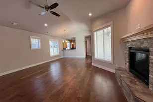 3752 Sunleaf Ave, Medford, OR 97504 - Photo 5