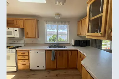 336 S Rogers Street, Klamath Falls, OR 97601 - Photo 11