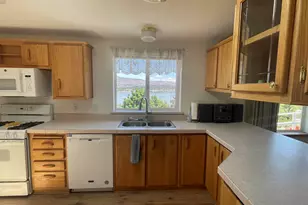 336 S Rogers St, Klamath Falls, OR 97601 - Photo 11