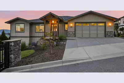 1017 Fawnhills Circle, Medford, OR 97504 - Photo 1
