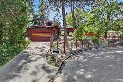 1115 NW C Street, Grants Pass, OR 97526 - Photo 3