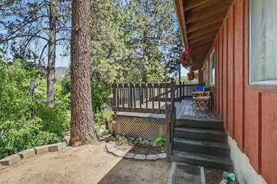 1115 NW C Street, Grants Pass, OR 97526 - Photo 5