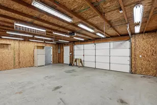 11020 N Applegate Rd, Grants Pass, OR 97527 - Photo 5