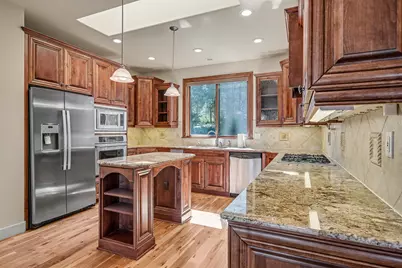 19305 Brookside Way, Bend, OR 97702 - Photo 9