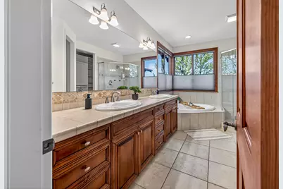 19305 Brookside Way, Bend, OR 97702 - Photo 25
