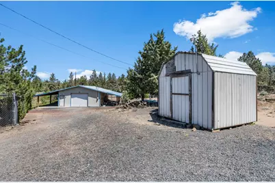 64080 Highway 20, Bend, OR 97703 - Photo 39