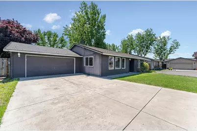 3452 Lazy Lane, White City, OR 97503 - Photo 5
