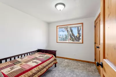 19800 Connarn Road, Bend, OR 97703 - Photo 15