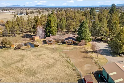 19800 Connarn Road, Bend, OR 97703 - Photo 47