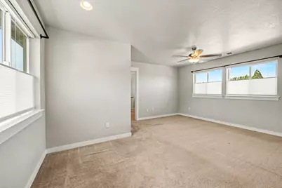 2201 Westwood Drive, Medford, OR 97501 - Photo 33