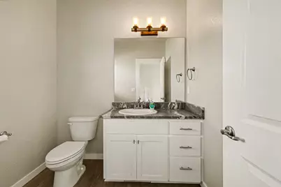 2201 Westwood Drive, Medford, OR 97501 - Photo 17