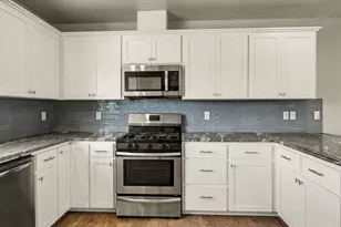 2201 Westwood Dr, Medford, OR 97501 - Photo 11