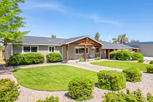 22820 Abilene Ct, Bend, OR 97701 - Photo 1