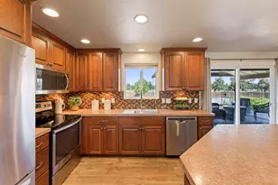 22820 Abilene Ct, Bend, OR 97701 - Photo 17