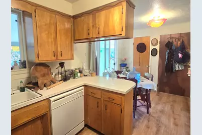 791 NE Wharton Drive, Grants Pass, OR 97526 - Photo 13