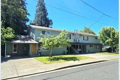 791 NE Wharton Drive, Grants Pass, OR 97526 - Photo 1