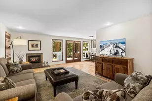 69986 W Meadow Pkwy, Sisters, OR 97759 - Photo 7