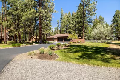 69986 W Meadow Parkway, Sisters, OR 97759 - Photo 45