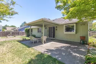 2968 Galaxy Way, Grants Pass, OR 97527 - Photo 21