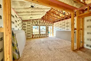313 E Rapp Rd, Talent, OR 97540 - Photo 3