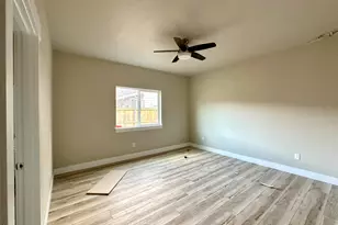 315 E Rapp Rd, Talent, OR 97540 - Photo 11