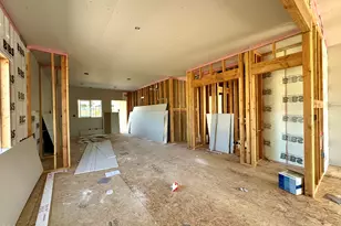 315 E Rapp Rd, Talent, OR 97540 - Photo 3