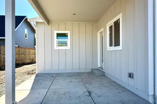 315 E Rapp Rd, Talent, OR 97540 - Photo 31