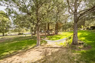 66530 Ponderosa Loop, Bend, OR 97703 - Photo 35