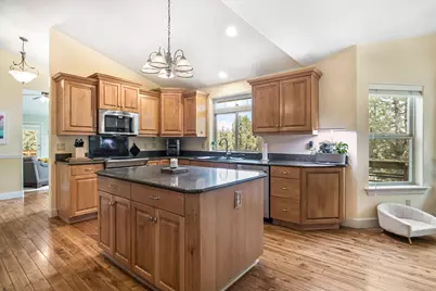 66530 Ponderosa Loop, Bend, OR 97703 - Photo 9