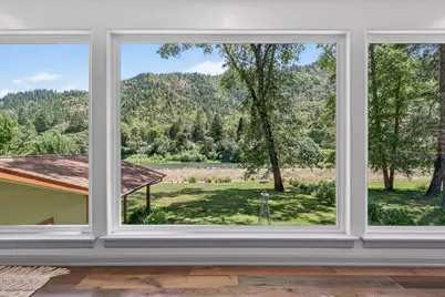 423 Fielder Lane, Grants Pass, OR 97526 - Photo 5