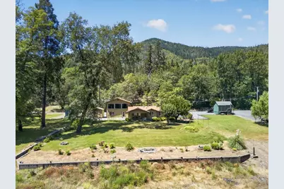 423 Fielder Lane, Grants Pass, OR 97526 - Photo 39