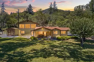 423 Fielder Ln, Grants Pass, OR 97526 - Photo 45