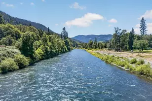 423 Fielder Ln, Grants Pass, OR 97526 - Photo 9