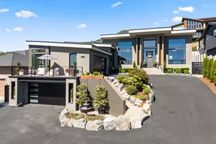4310 Tamarack Dr, Medford, OR 97504 - Photo 1