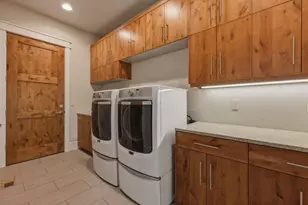 61348 Triple Knot Rd, Bend, OR 97702 - Photo 53