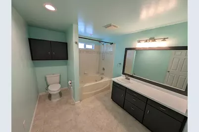 2299 Delta Waters Road, Medford, OR 97504 - Photo 9