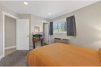 1565 NW Wall Street #331-332, Bend, OR 97703 - Photo 21