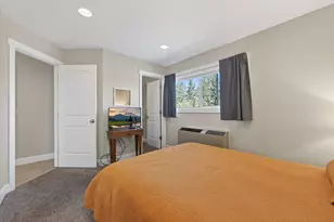1565 NW Wall St, Bend, OR 97703 - Photo 21
